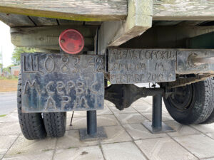 Памятник грузовику петриковка