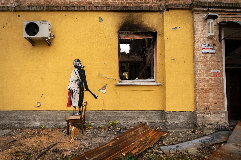 Banksy. Ukrainian housewife
