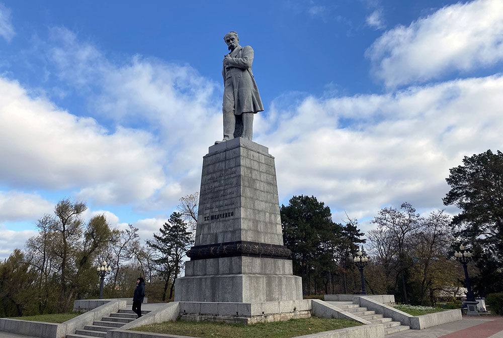 Shevchenko on the Monastyrsky Island Dnipro city