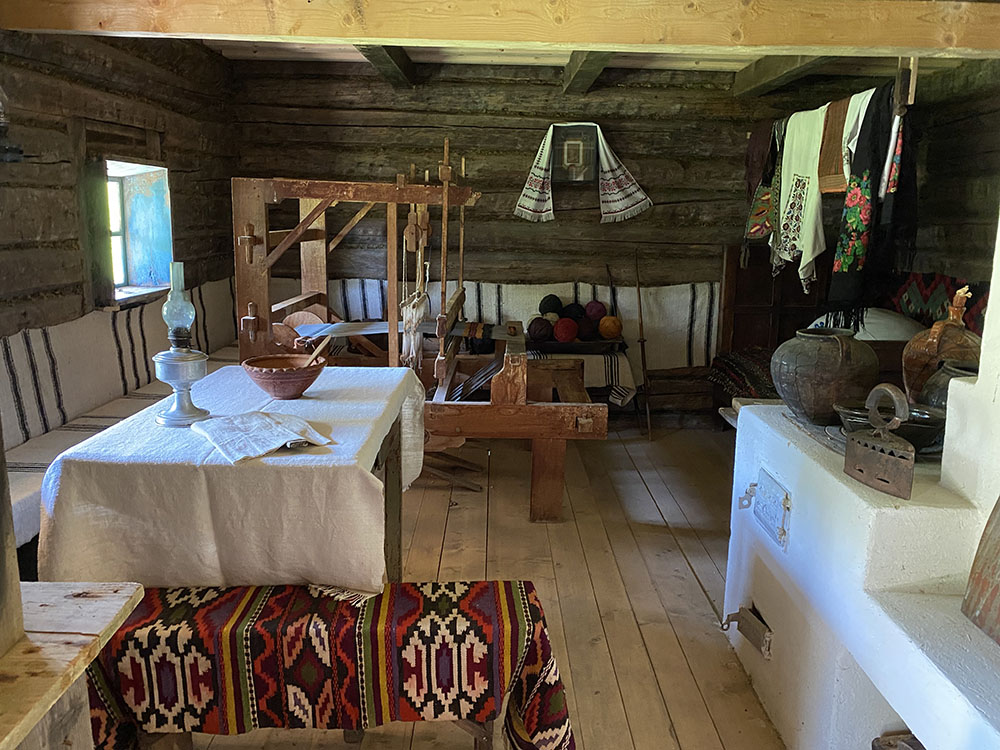 Chernivtsi museum. accommodation in bukovyna