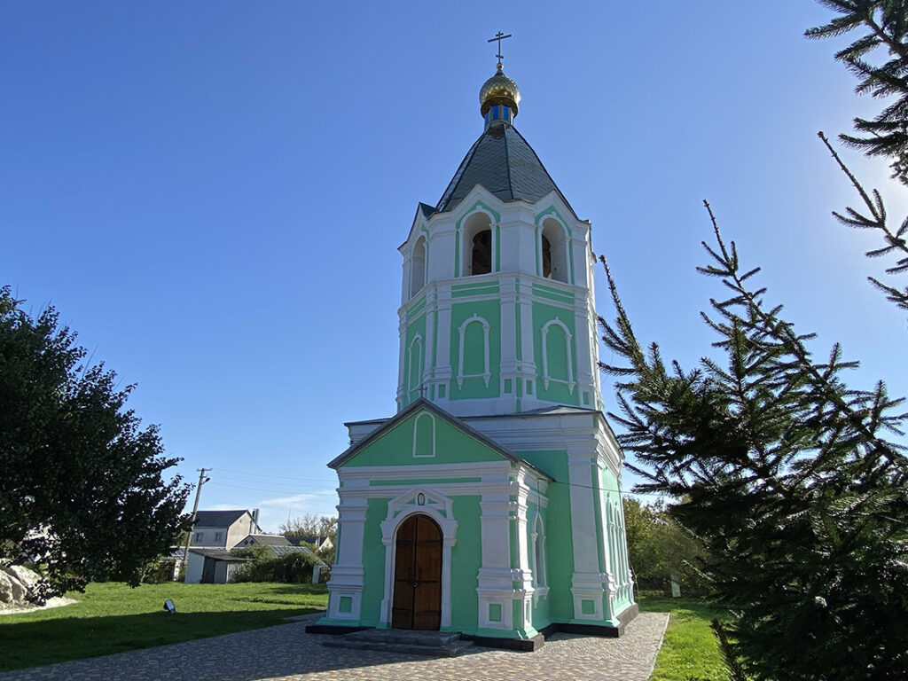 Варваринська церква-дзвіниця