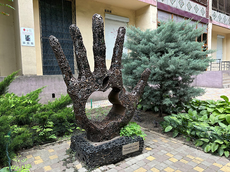 Пам'ятник Стіву Джобсу в Одесі