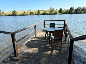 restaurant on the water in an Orlyne Hnizdo, Subbotsi 3